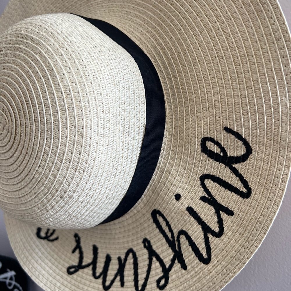 Hello sunshine floppy brim hat - Picture 2 of 3